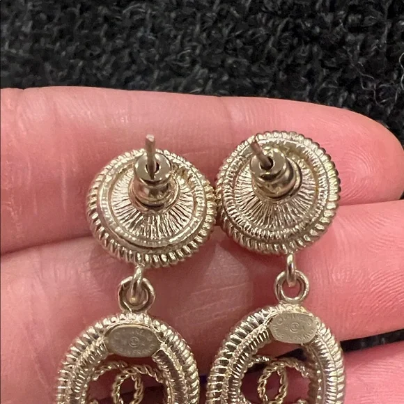 CHANEL Gold-Tone Pearl Drop Earrings with Interlocking CC - Picture 8 of 11